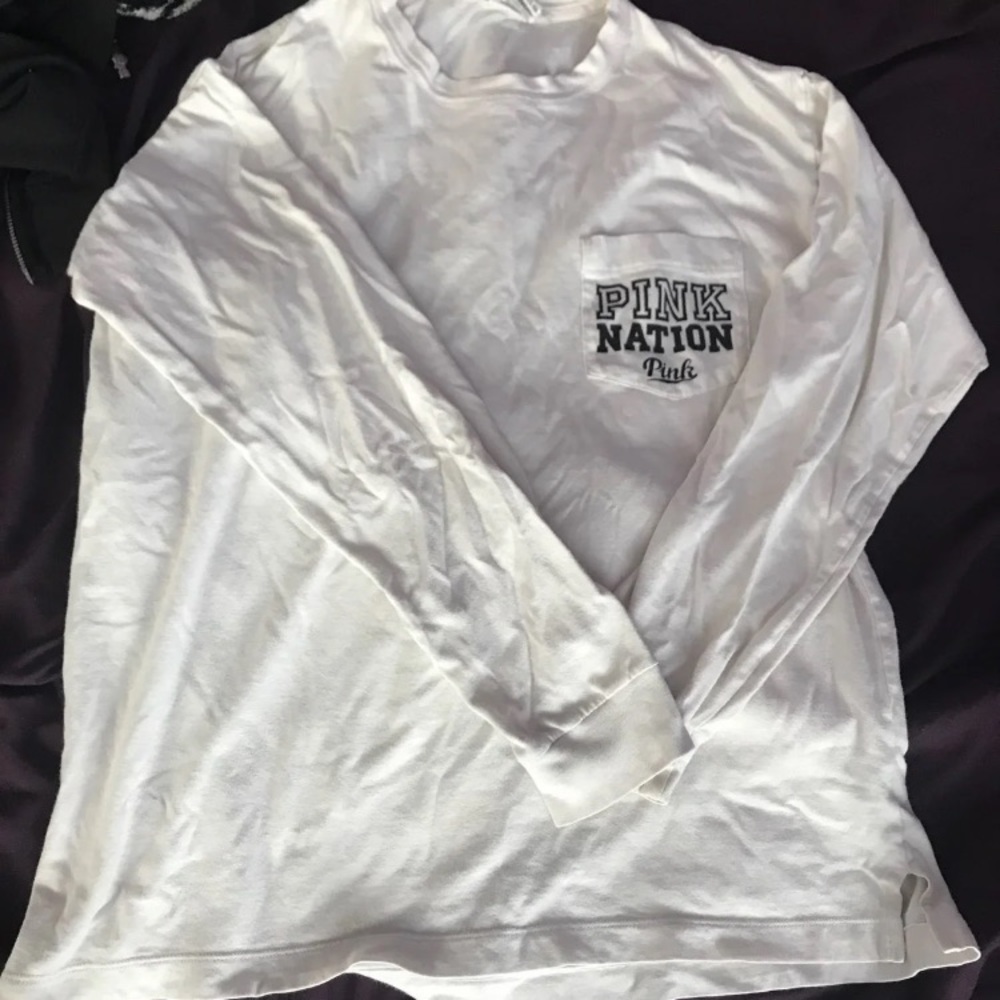 Vs PINK varsity tee